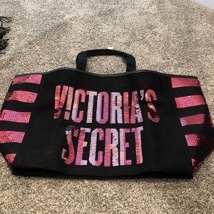Victoria secrets tote bag NWT